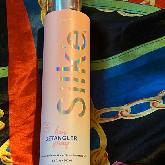 Silk'e Hair Detangler Spray - Picture 5 of 7